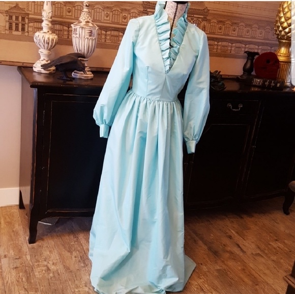 Richilene Dresses & Skirts - {VINTAGE} Richilene New York formal